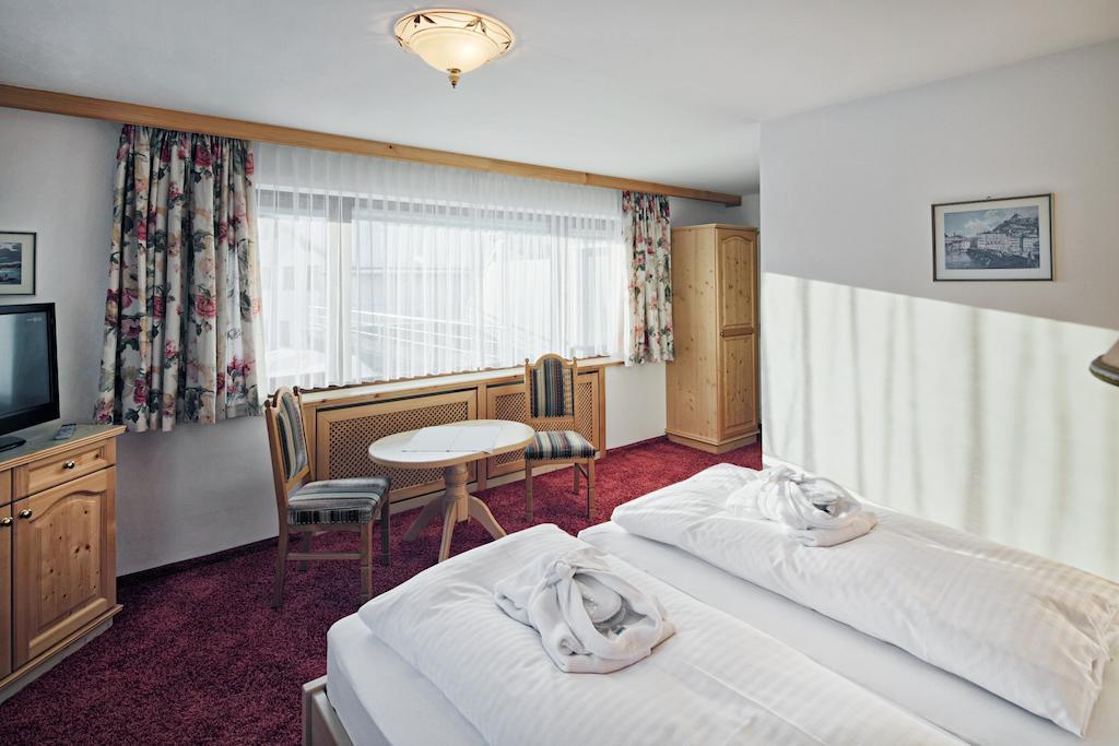 Hotel & Chalet Bellevue Lech am Arlberg Pokoj fotografie